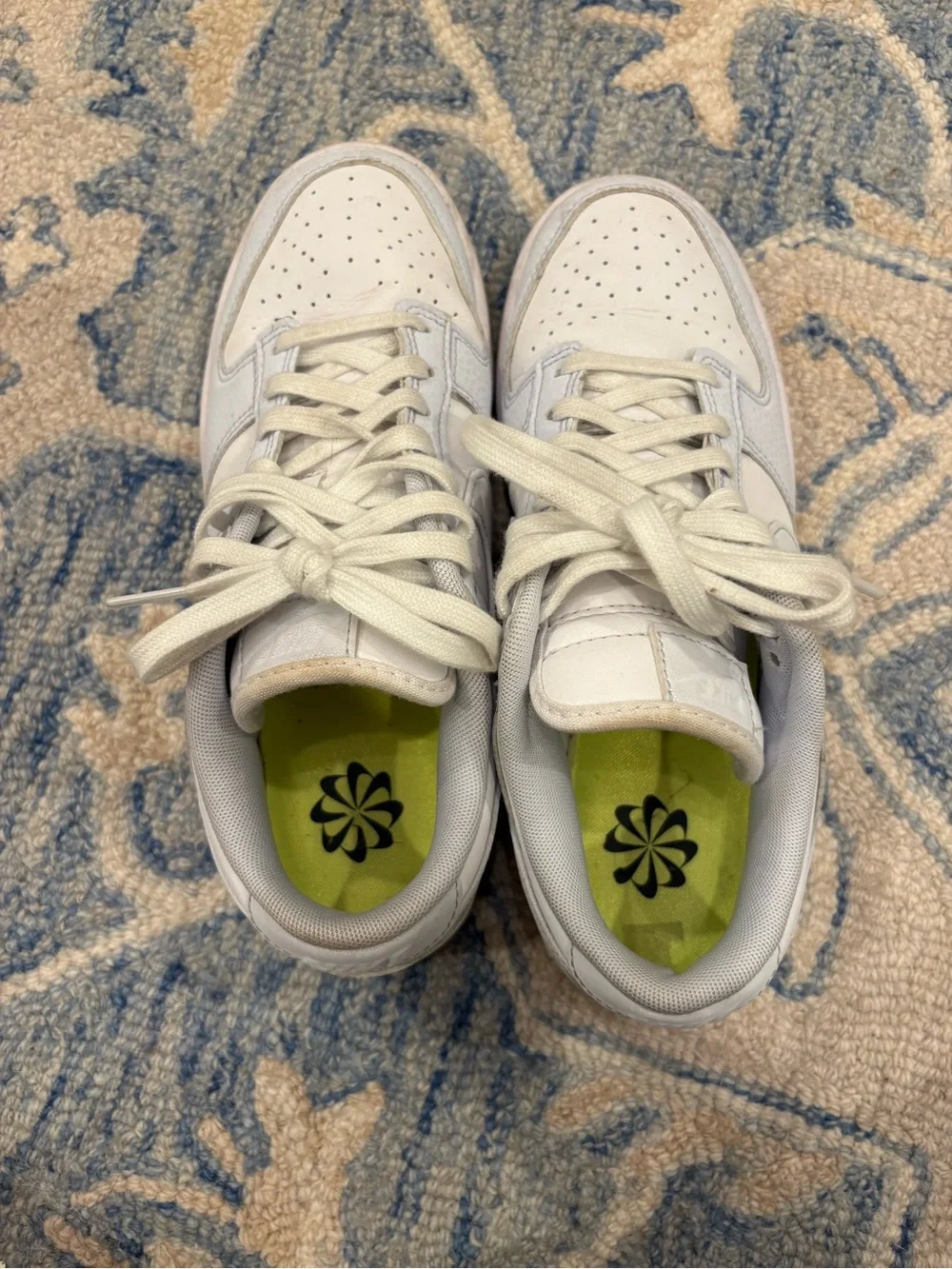 Nike Women's White and Light Blue Sneakers
